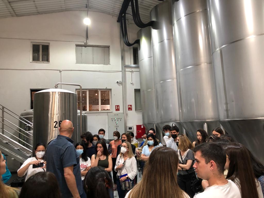 Miembros del grupo visitan las instalaciones de La Cibeles dentro de las actividades del proyecto RETOPROSOST-2